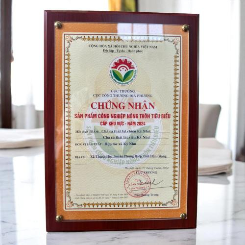 Chứng Nhận Sản Phẩm Công Nghiệp Nông Thôn Tiêu Biểu